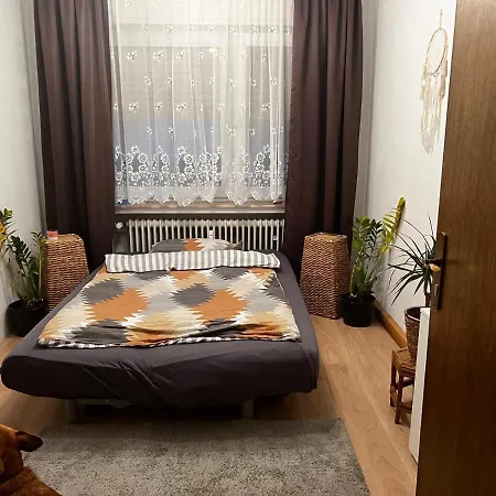 Mit Gemeinschaftbad Und Kuche Apartamento